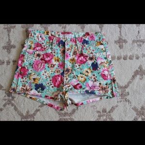 Women’s Floral Jean Shorts